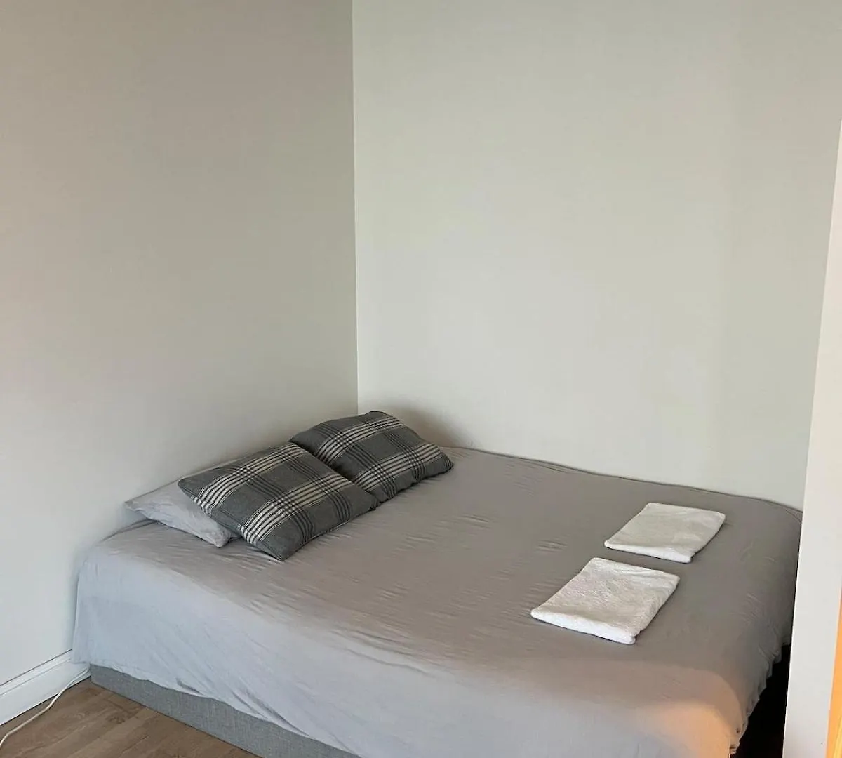 Bright Apartment With Balcony ヘルシンキ